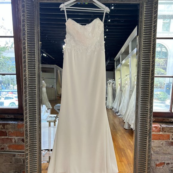 Rita Vinieris - Adela Wedding Gown - Picture 4 of 6